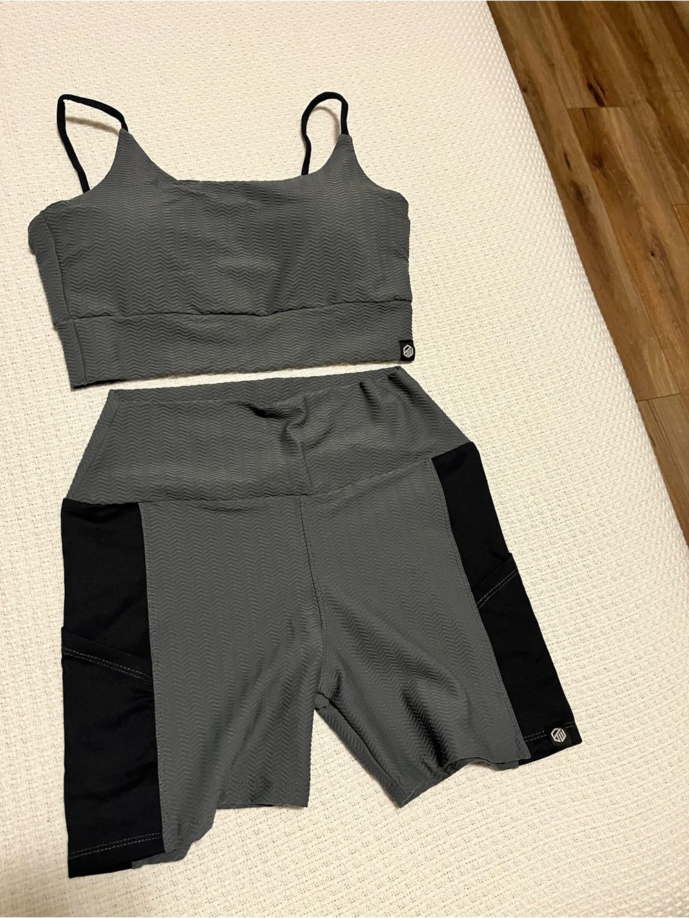Gray Seamless Two-Piece Active Set with Black Panels